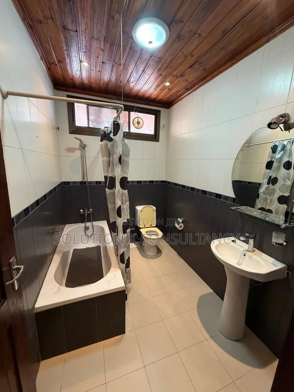5bdrm House in Msasani for rent