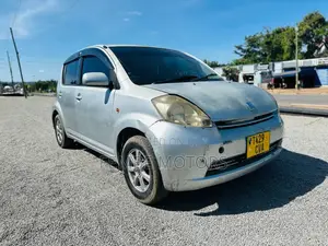 Toyota Passo 2005 Silver