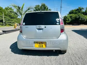Toyota Passo 2005 Silver