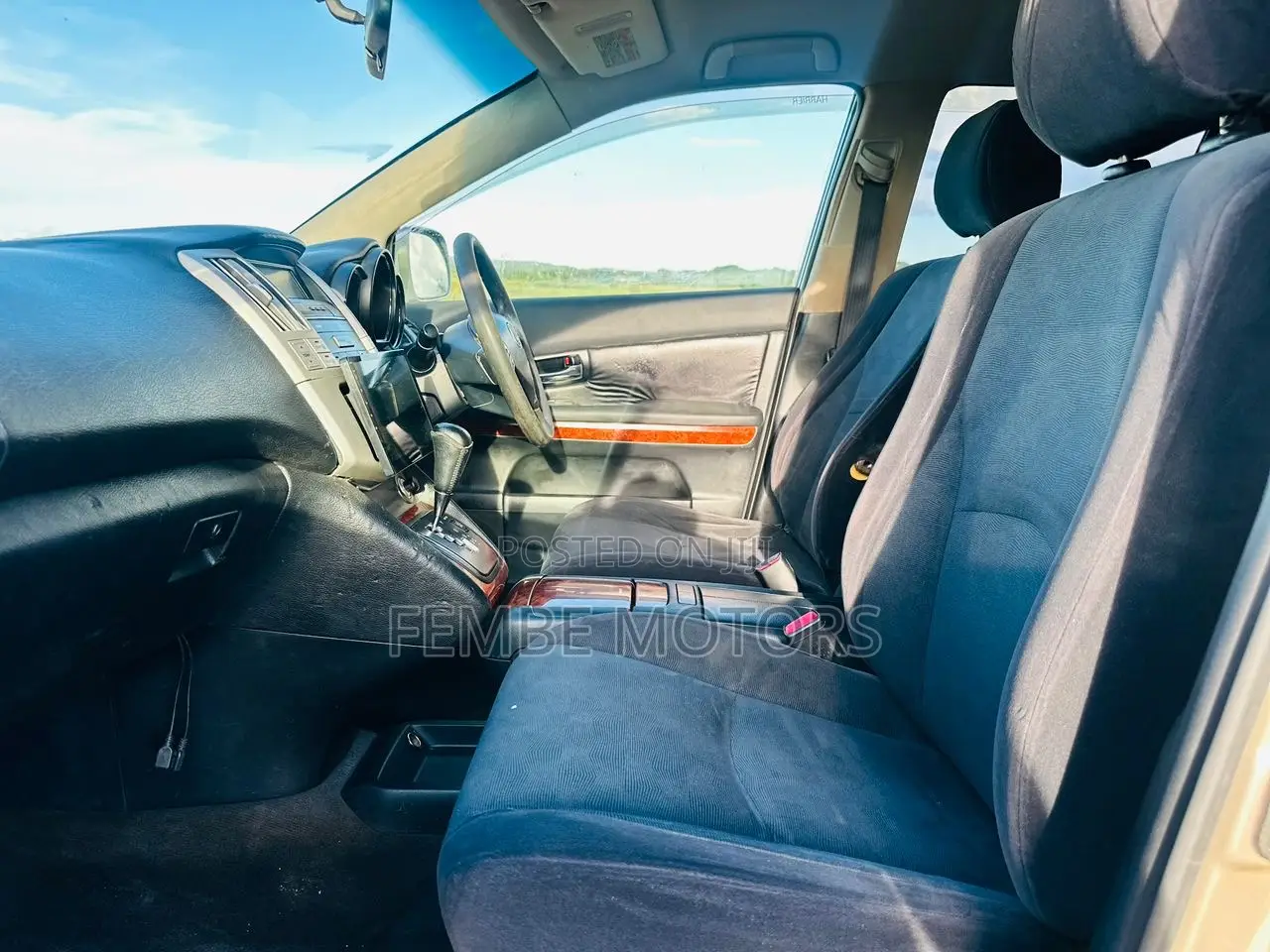 Toyota Harrier 2005 Gold