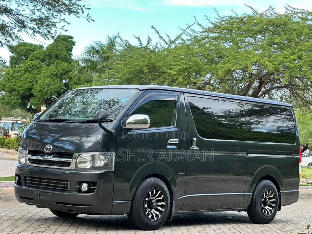 Toyota HiAce 2009 Grey