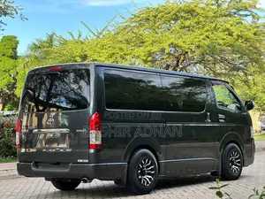 Toyota HiAce 2009 Grey