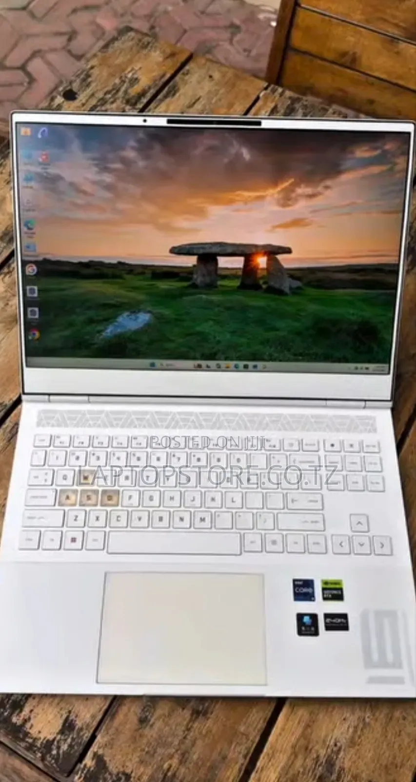 New Laptop HP 16GB Intel Core i9 SSD 1T