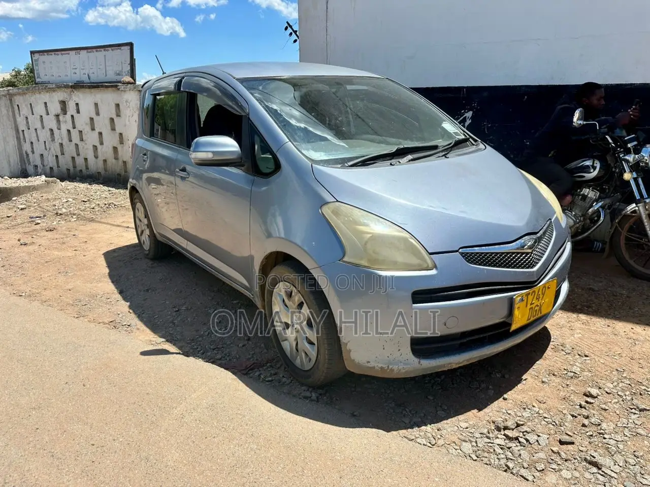 Toyota Ractis 2005 Gray