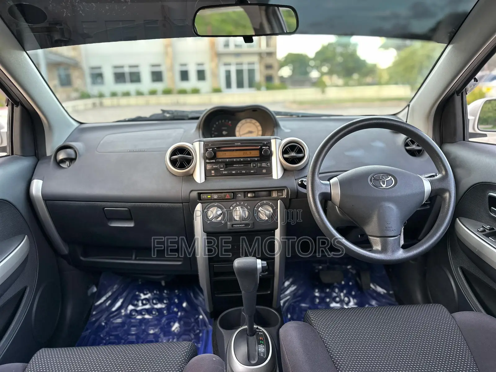 Toyota IST 2003 White