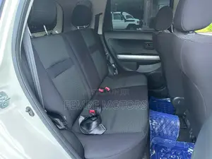Toyota IST 2003 White