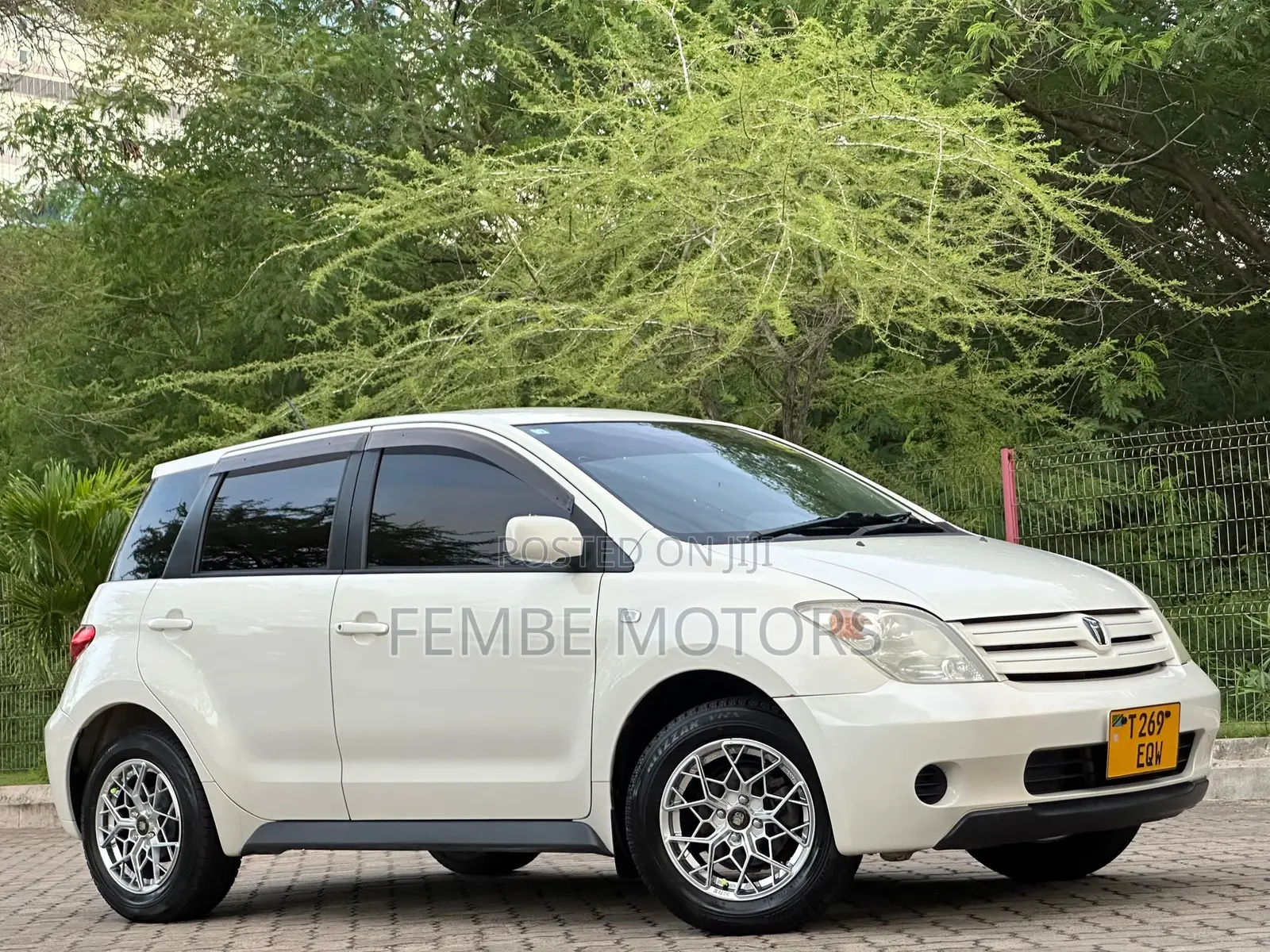 Toyota IST 2003 White