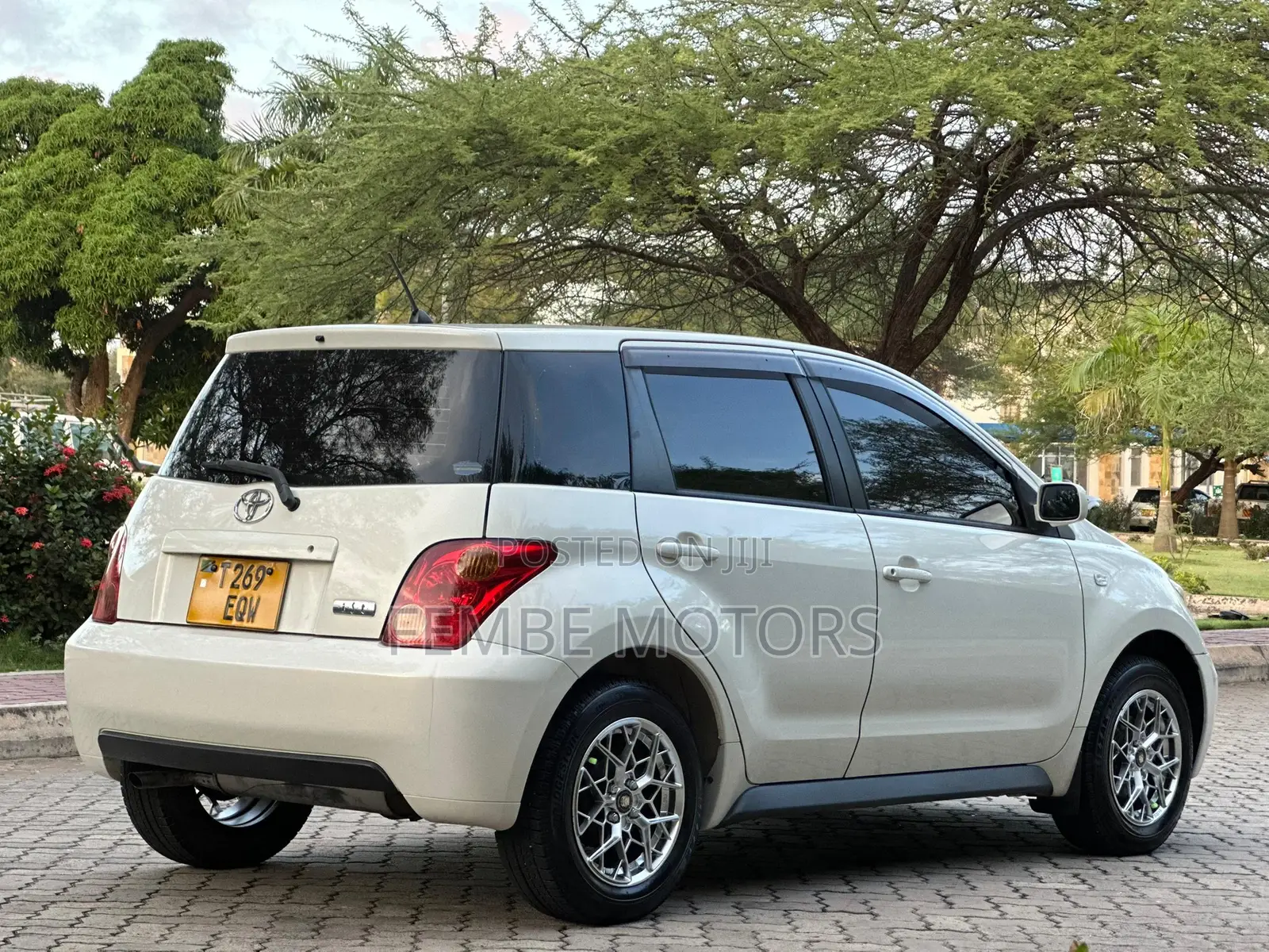 Toyota IST 2003 White