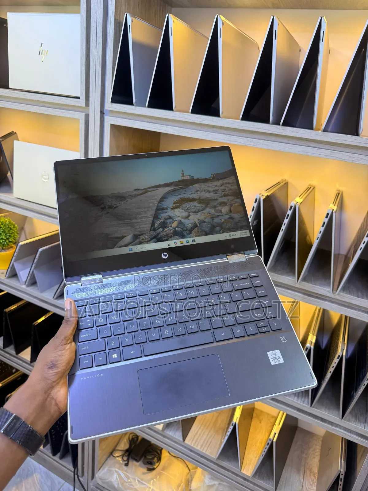 Laptop HP Pavilion 14 x360 2-in-1 8GB Intel Core i5 SSD 256GB
