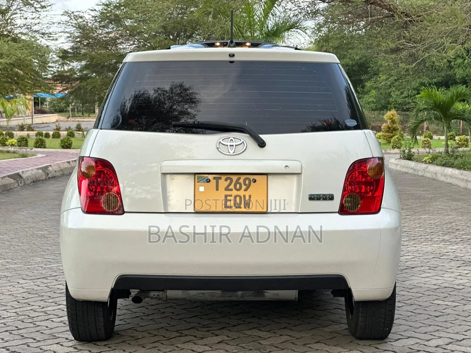 Toyota IST 2003 White