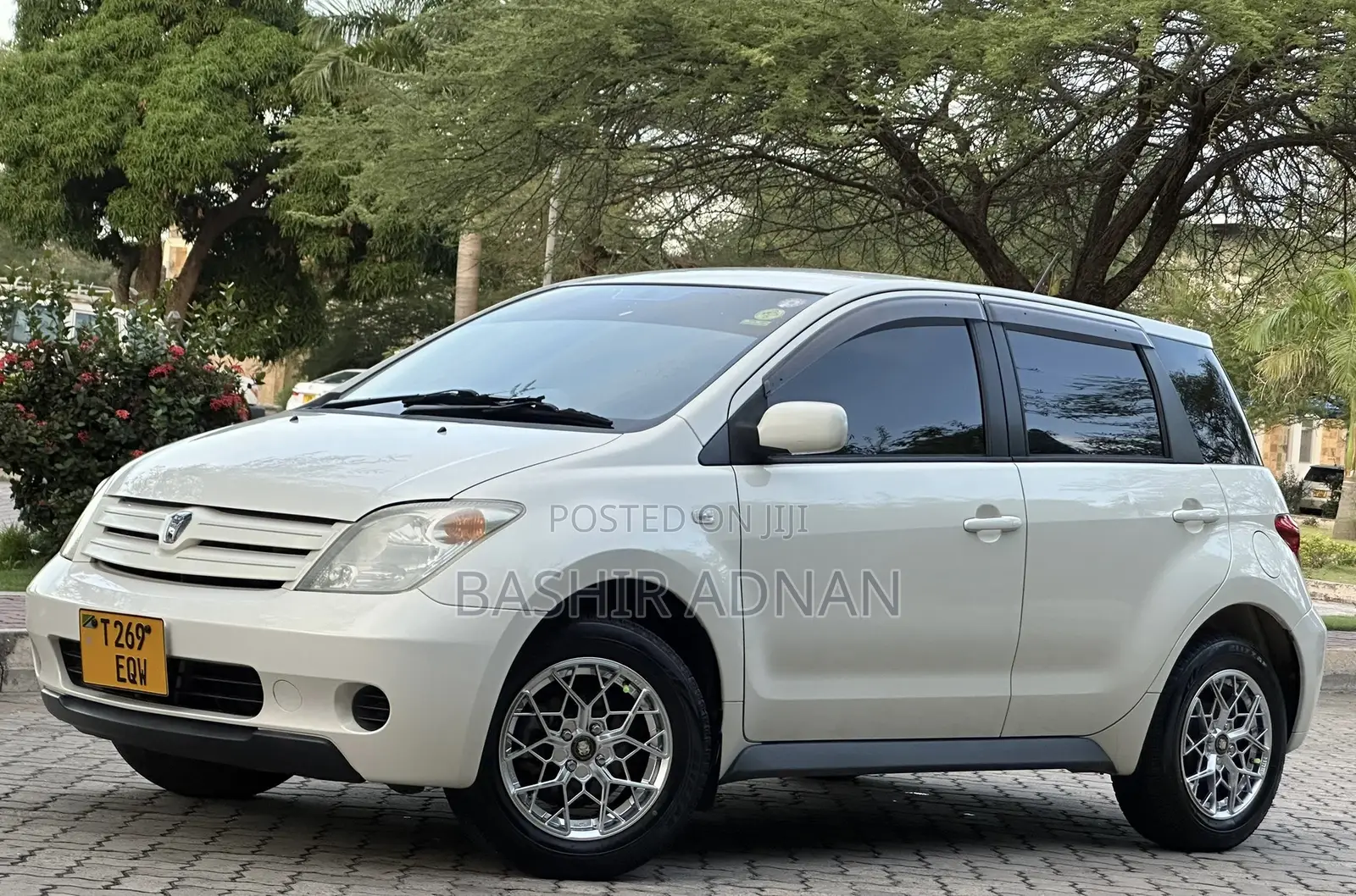Toyota IST 2003 White