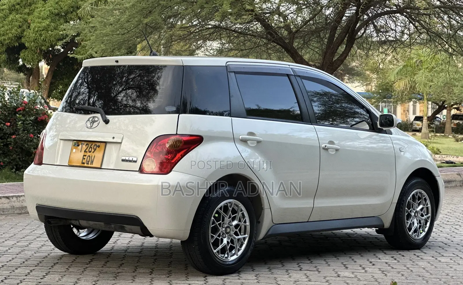 Toyota IST 2003 White