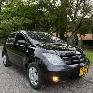 Toyota IST 2004 Black