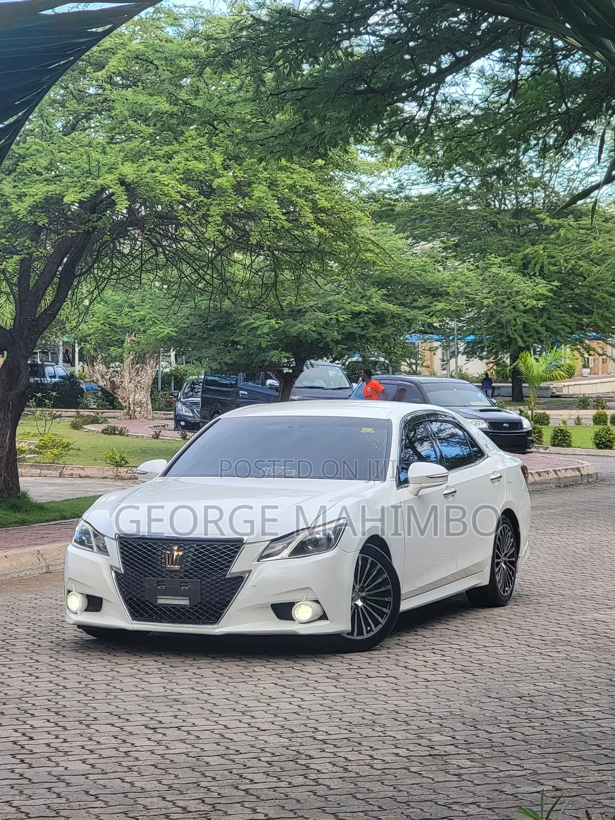 Toyota Crown 2014 Pearl