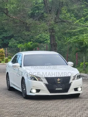 Toyota Crown 2014 Pearl