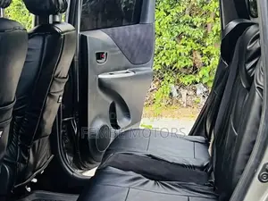 Toyota Ractis 2006 Gray