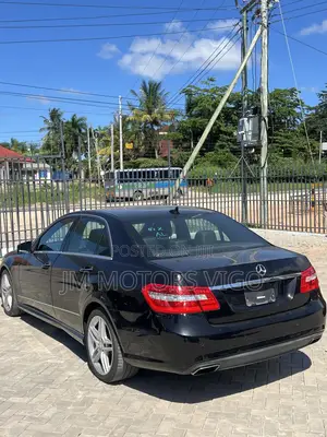 Mercedes-Benz E250 2013 Black
