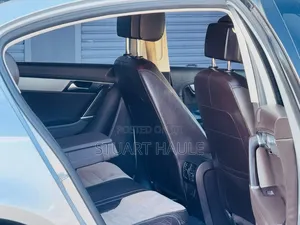 Volkswagen Passat SEL 2013 Black