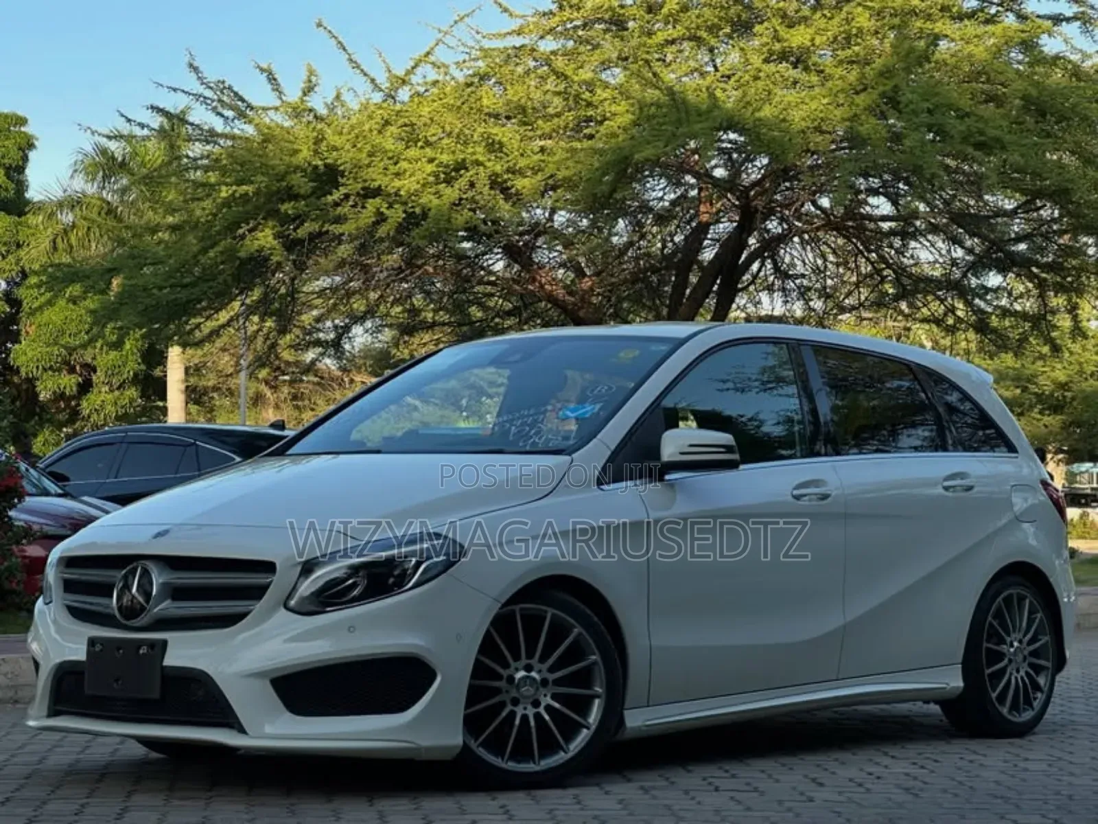 Mercedes-Benz B-Class 2016 Pearl