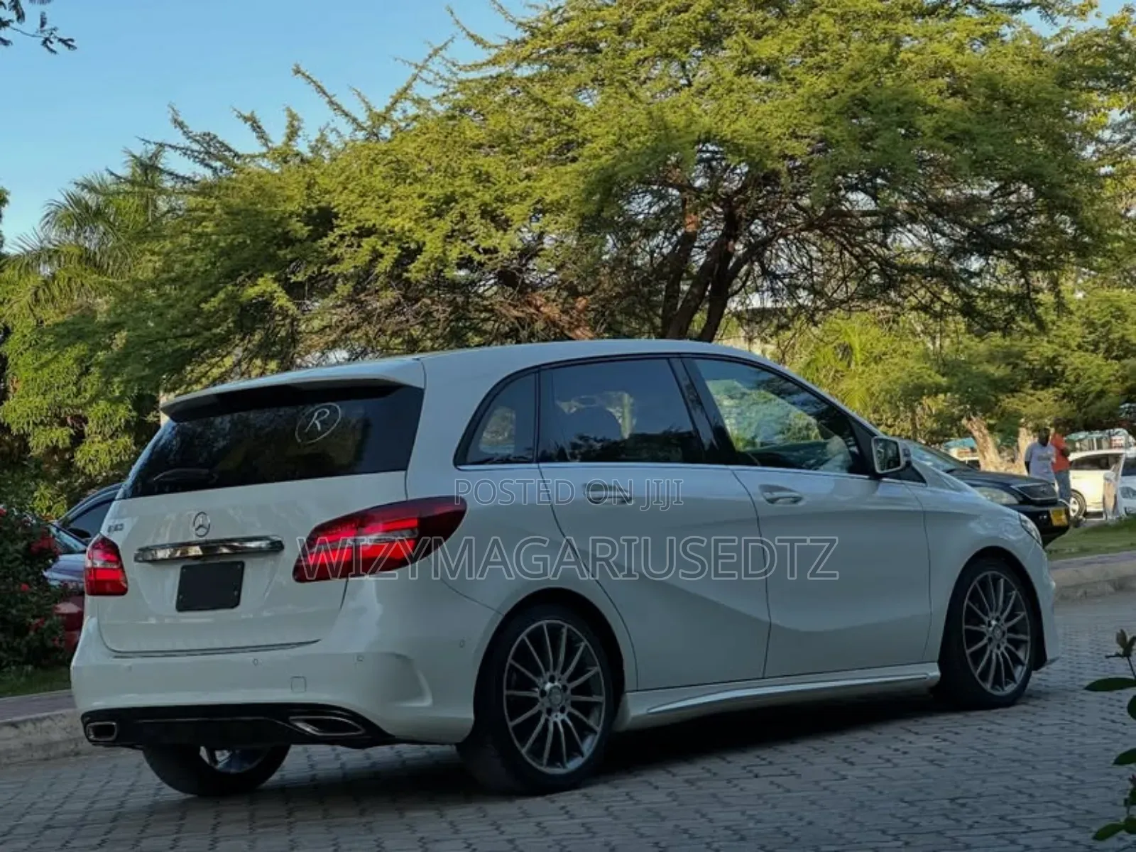 Mercedes-Benz B-Class 2016 Pearl
