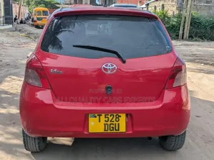 Toyota Vitz 2001