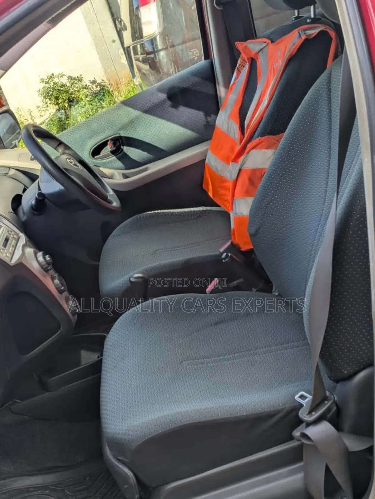 Toyota Vitz 2001