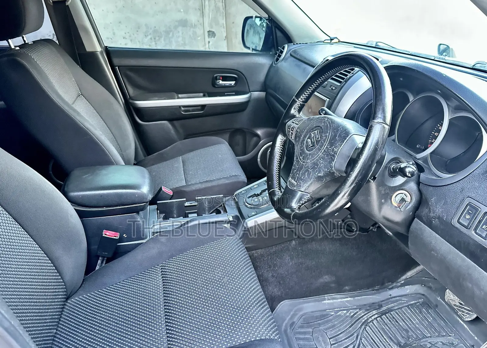 Suzuki Escudo 2006 Gray