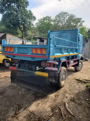 Fuso Tipper 6d17