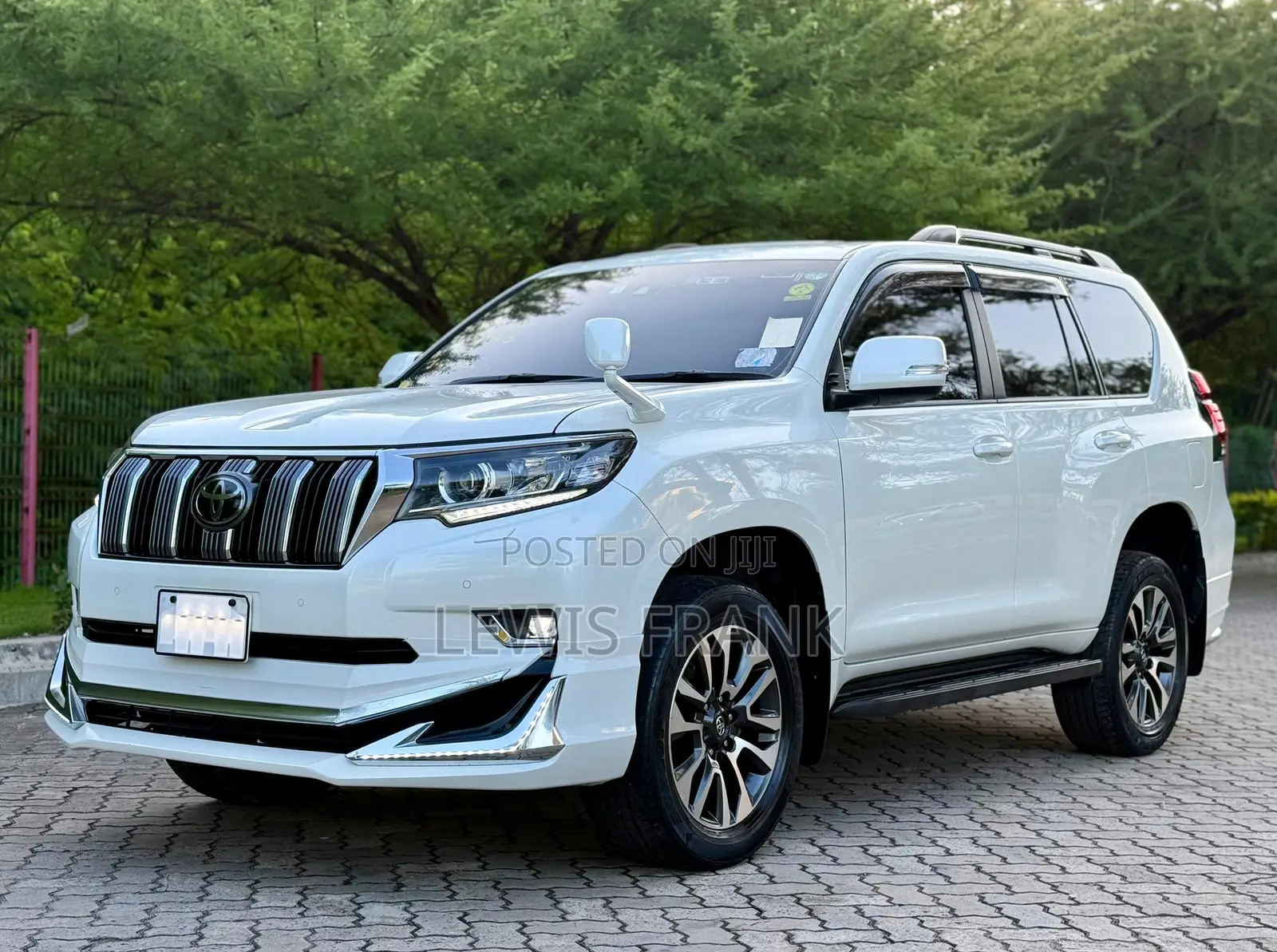 Toyota Land Cruiser Prado 2022 White