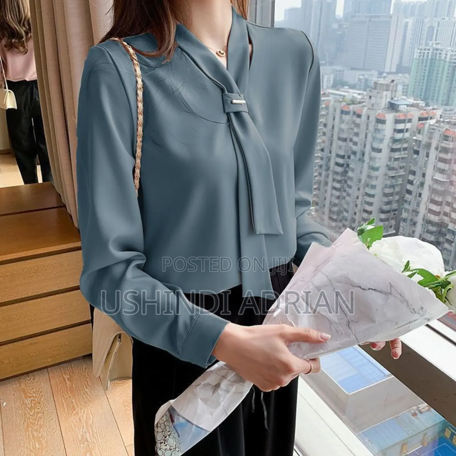 Silk Blouse Nzuri Sana Zipo  Sizes: S, M, L, Xl, 2xl