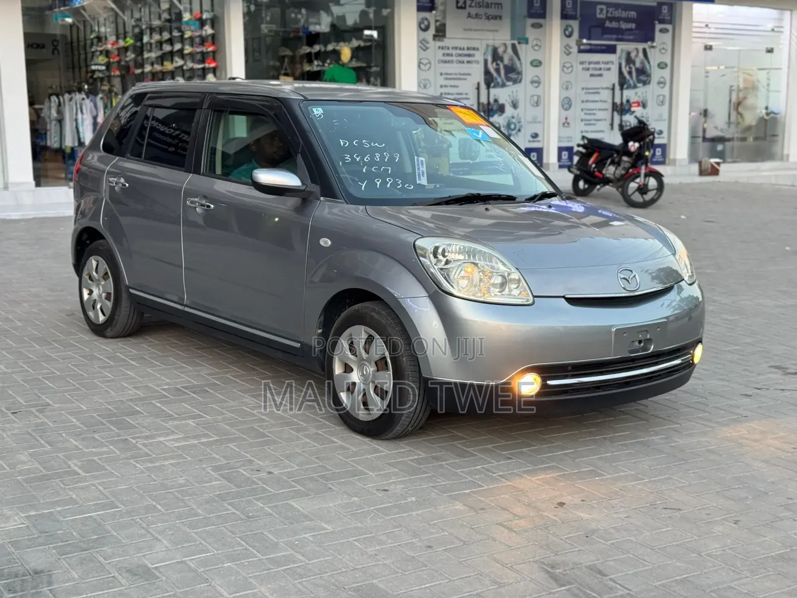 Mazda Verisa 2010 Gray