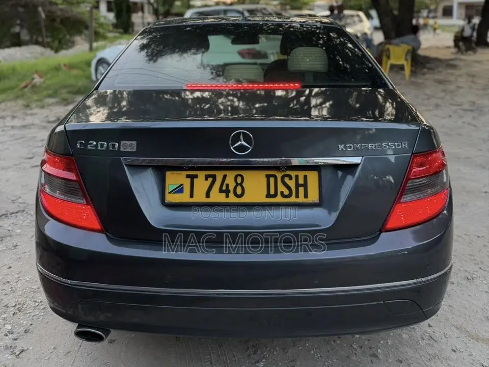 Mercedes-Benz C200 2008 Gray