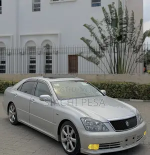 Toyota Crown Royale 2005 Silver