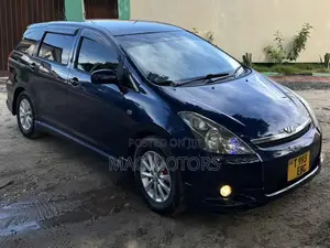 Toyota Wish 2006 Blue