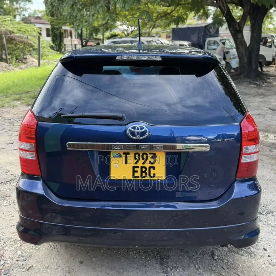 Toyota Wish 2006 Blue