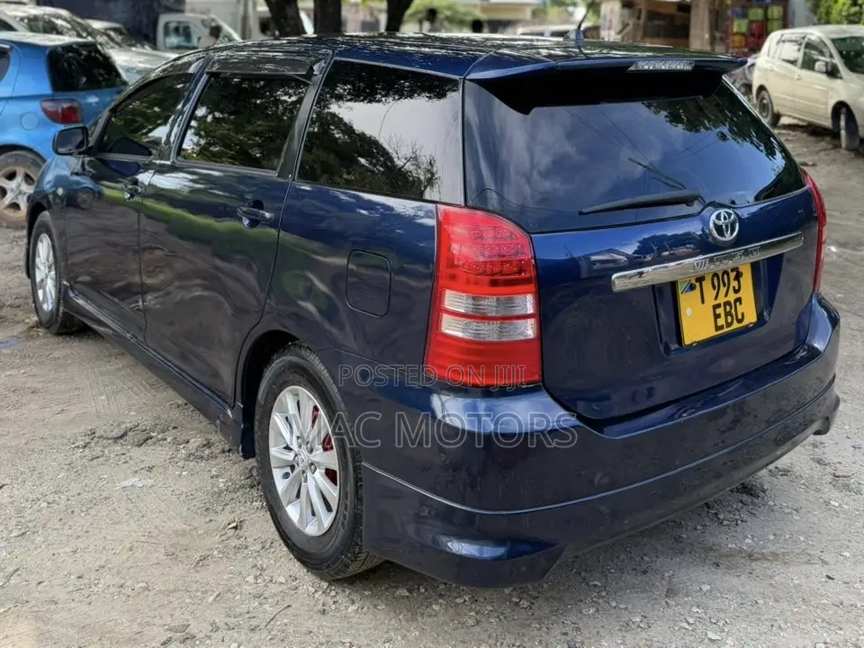 Toyota Wish 2006 Blue