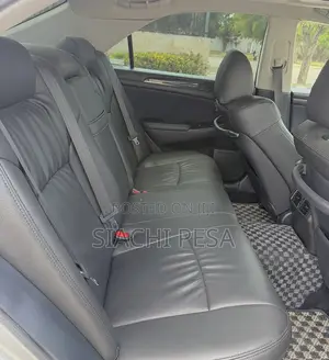 Toyota Crown Royale 2005 Silver