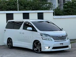 Toyota Alphard 2010 White