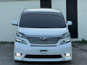 Toyota Alphard 2010 White