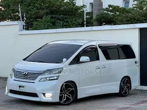 Toyota Alphard 2010 White