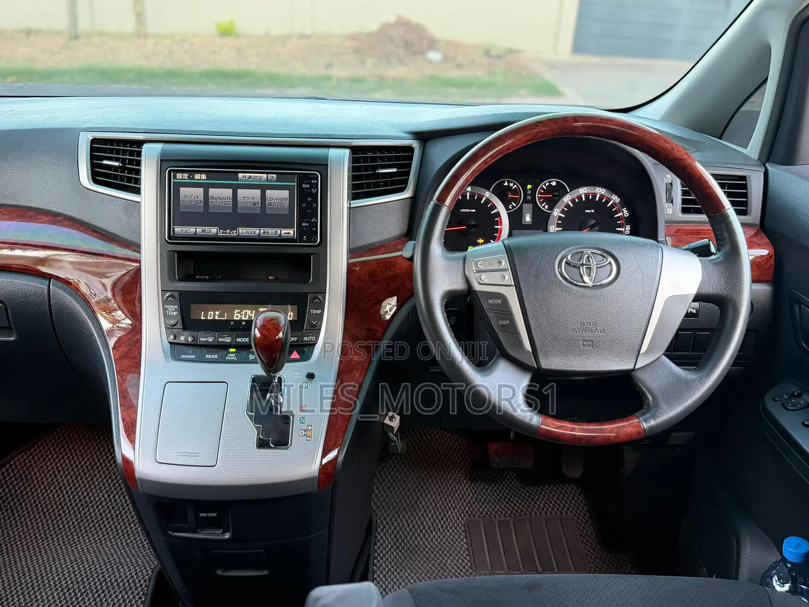 Toyota Alphard 2010 White