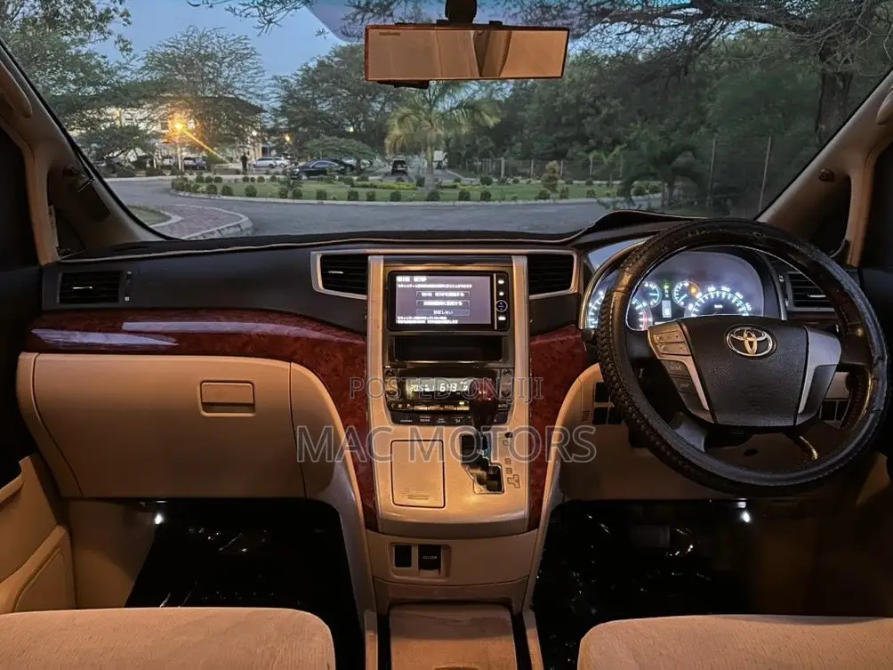 Toyota Alphard 2.4 Petrol FWD 2008 Black