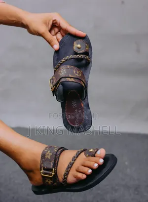 Vibes_masai_shoe
