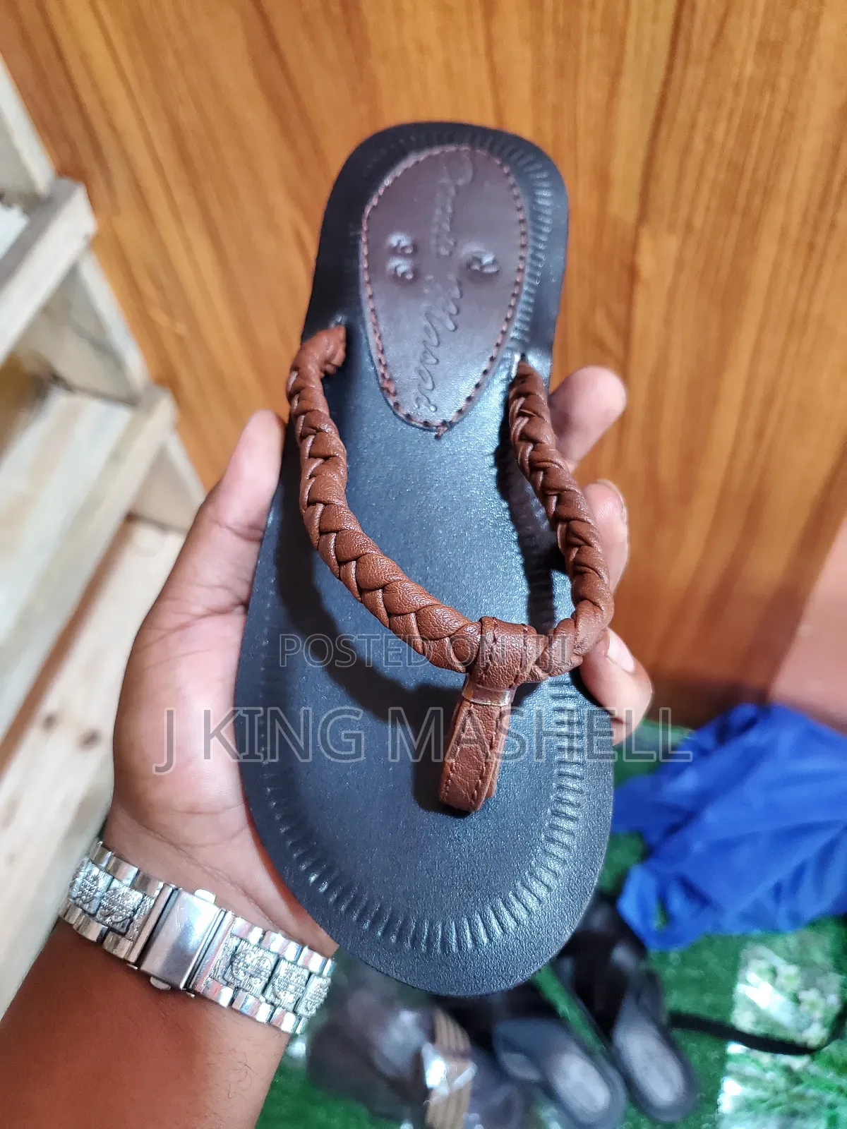 Vibes_masai_shoe