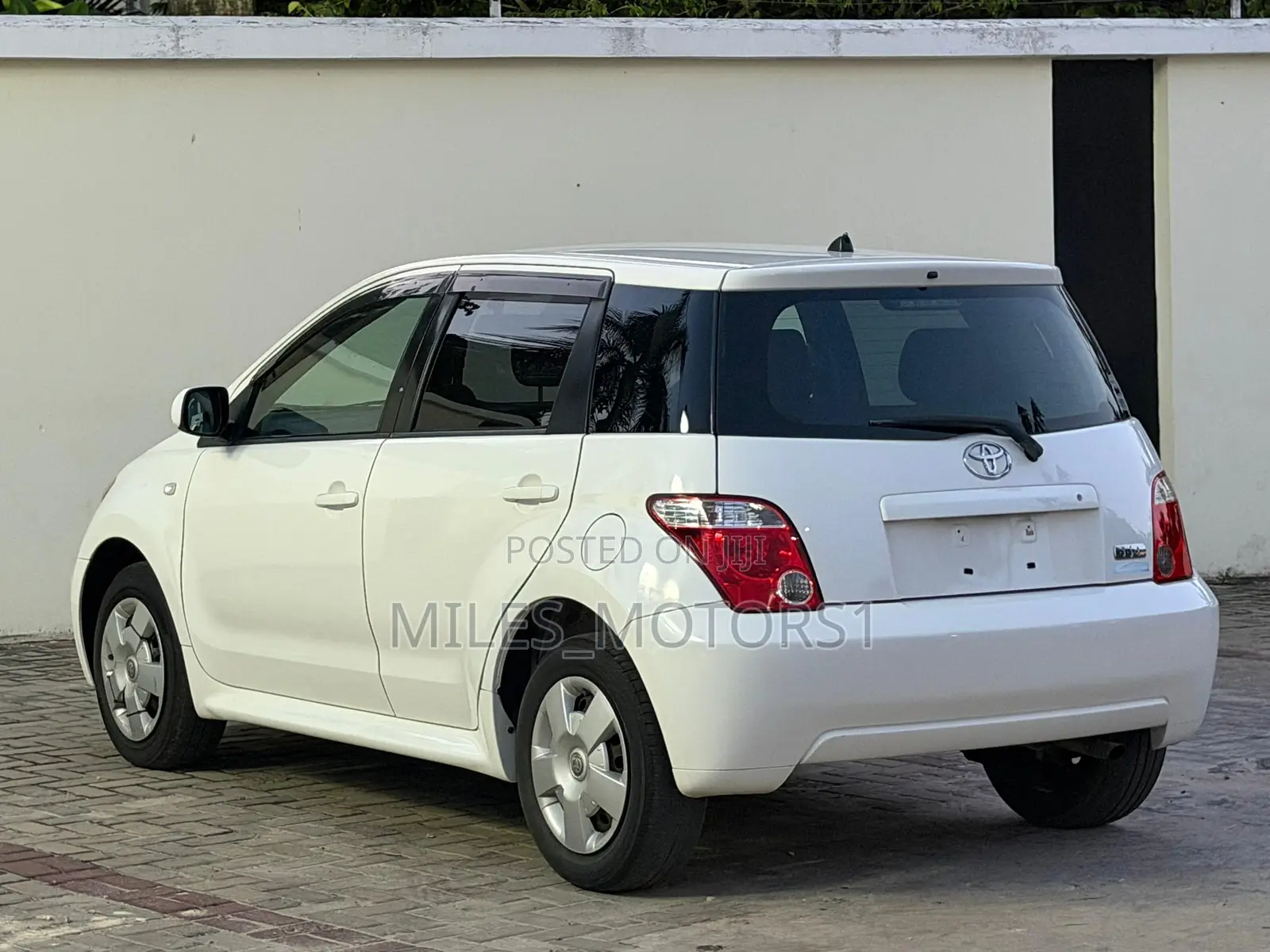Toyota IST 2005 White