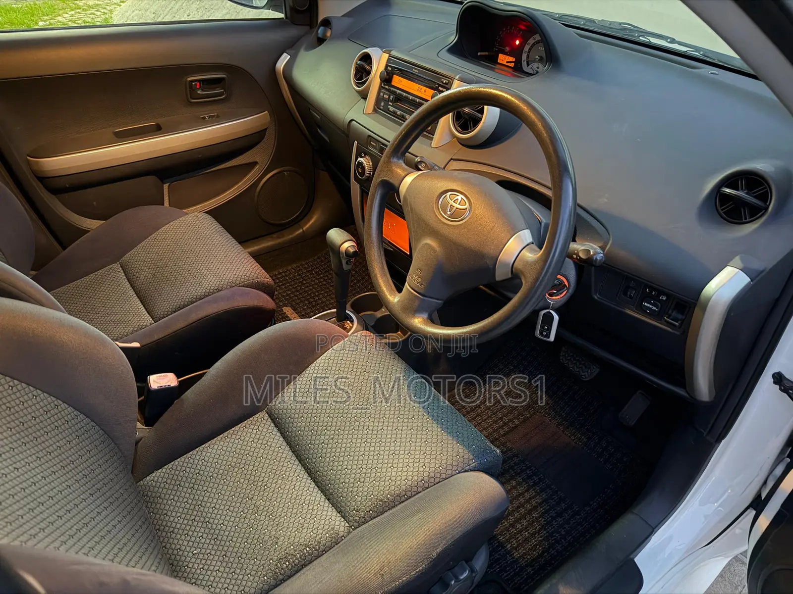 Toyota IST 2005 White