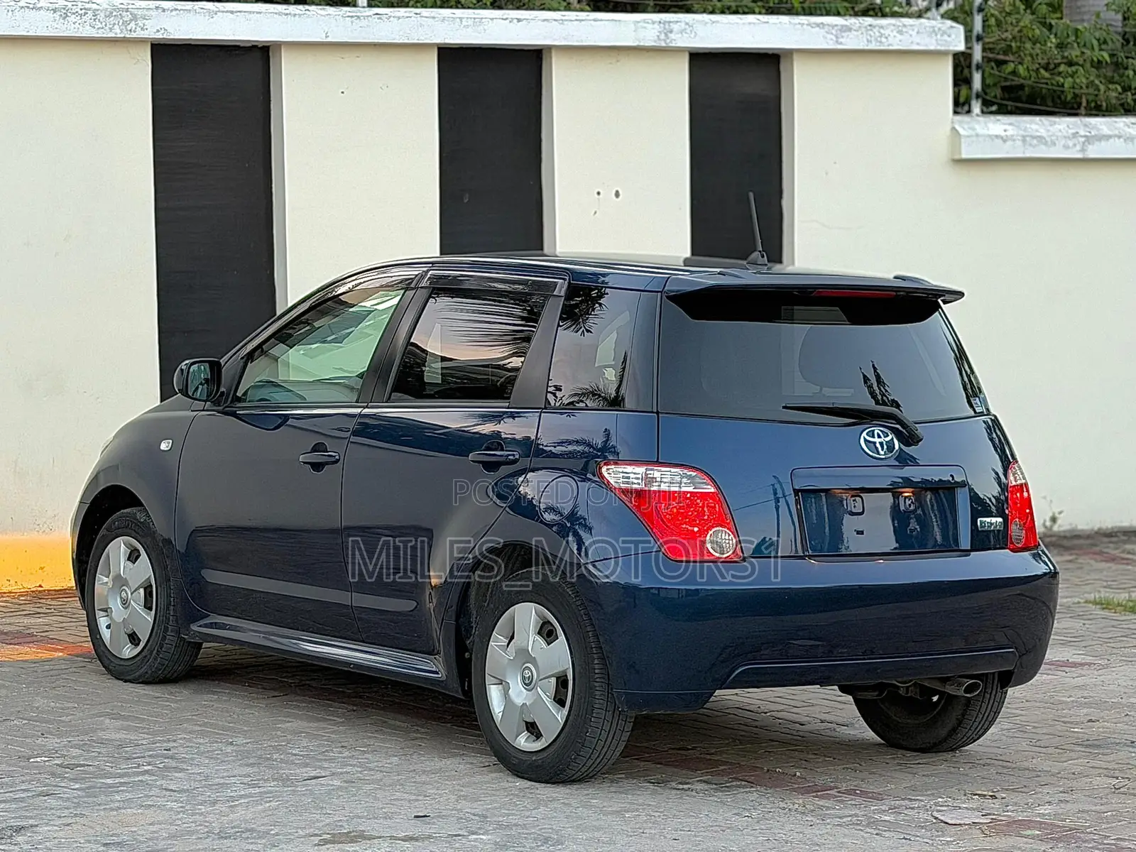 Toyota IST 2006 Blue