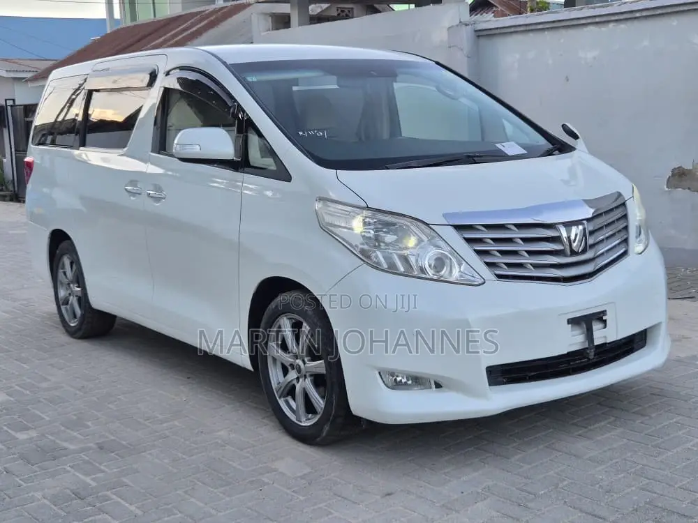 Toyota Alphard 2.4 Petrol FWD 2010 White