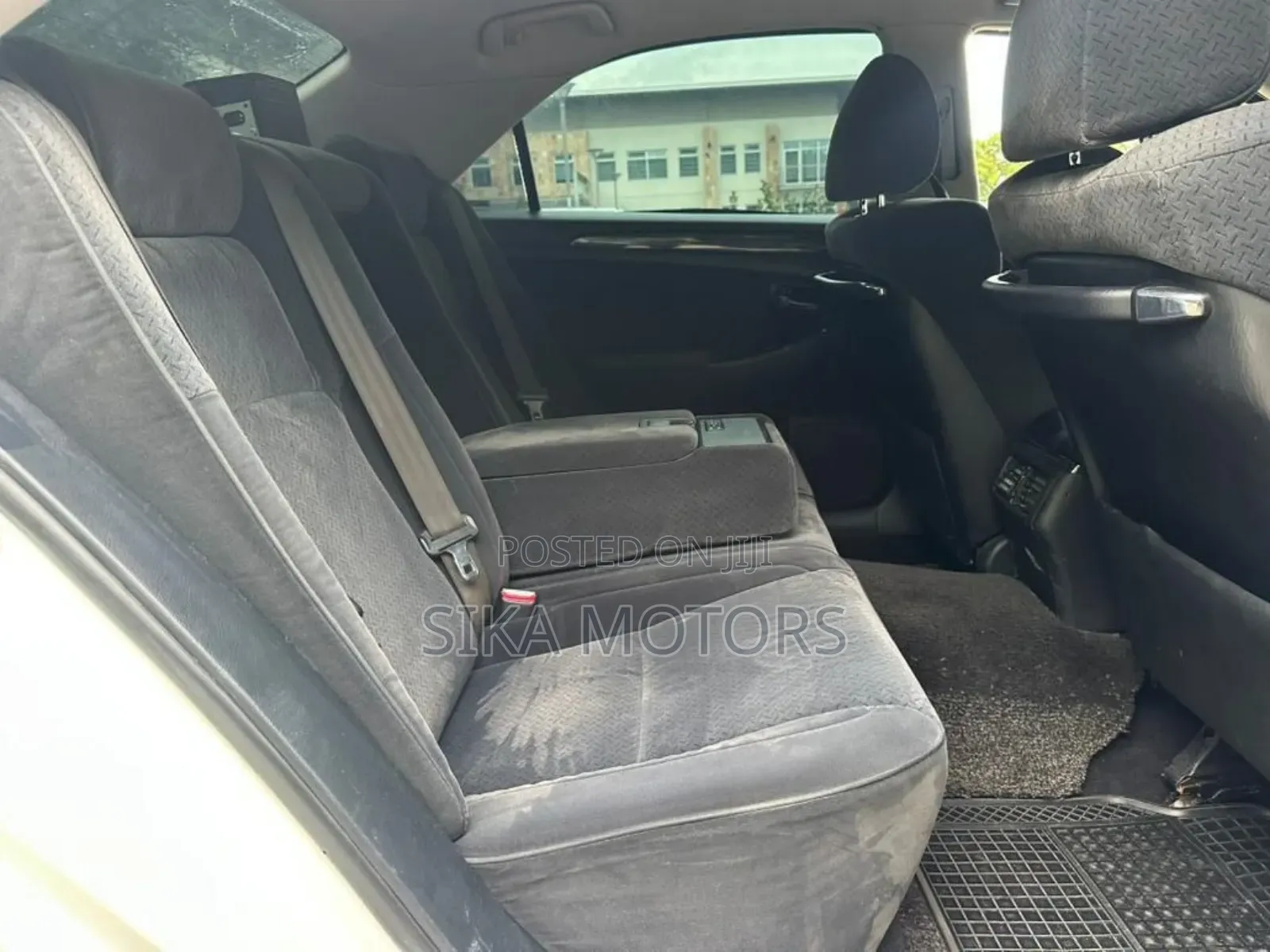 Toyota Crown 2006 White