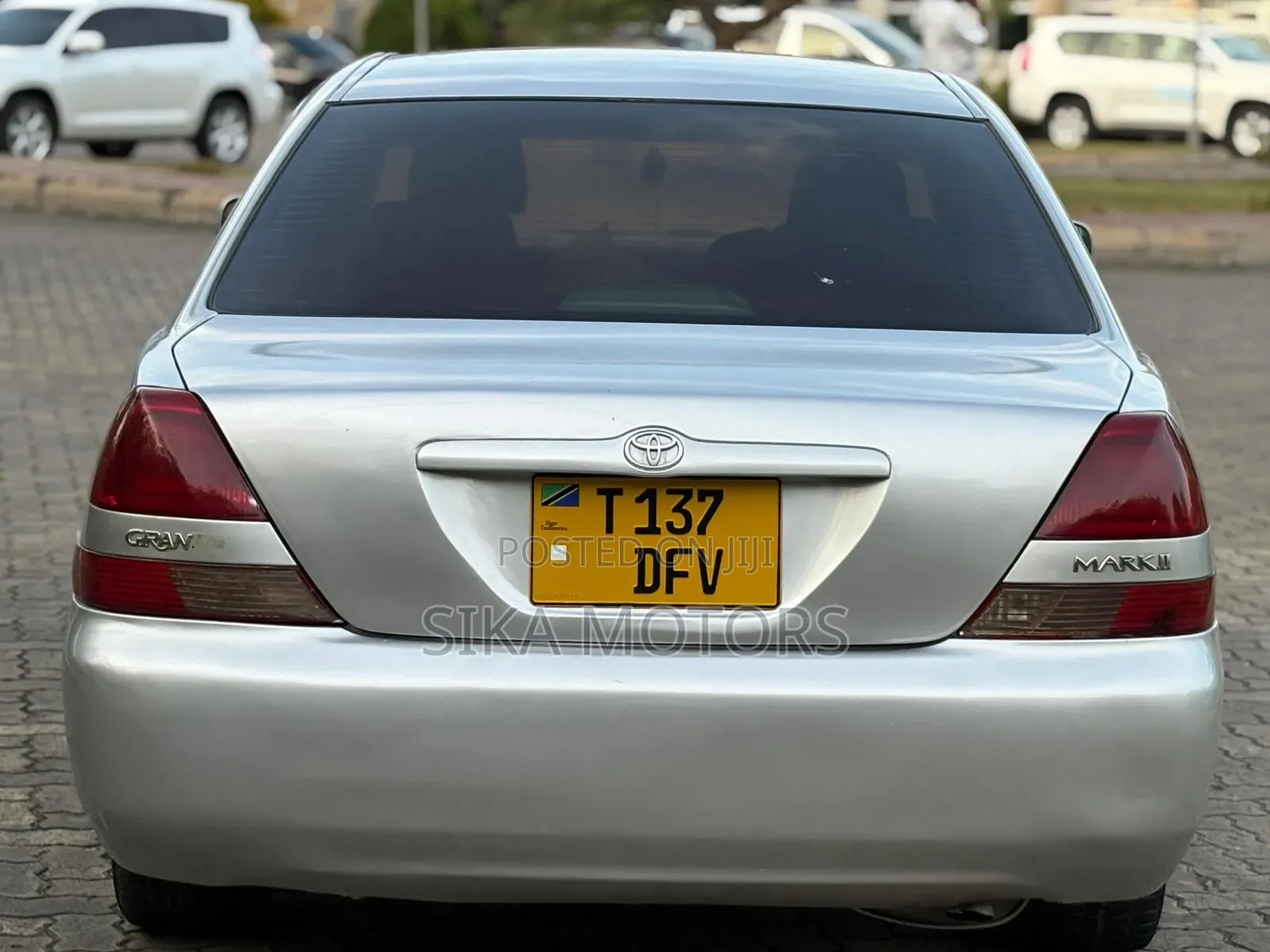 Toyota Mark II 2002 Silver